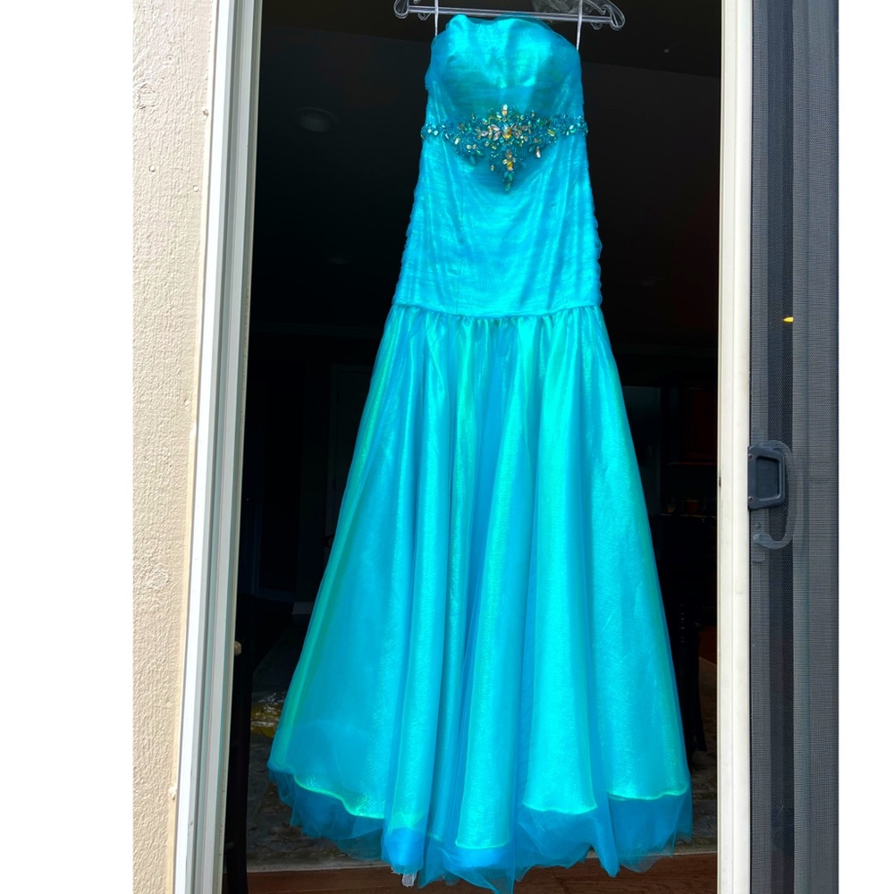 Prom/homecoming mermaid dress